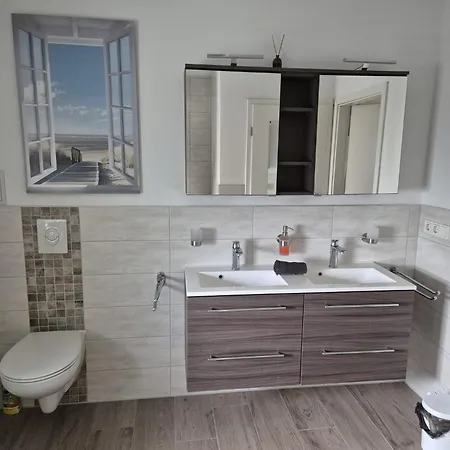 House Eifelglueck بيت ضيافة