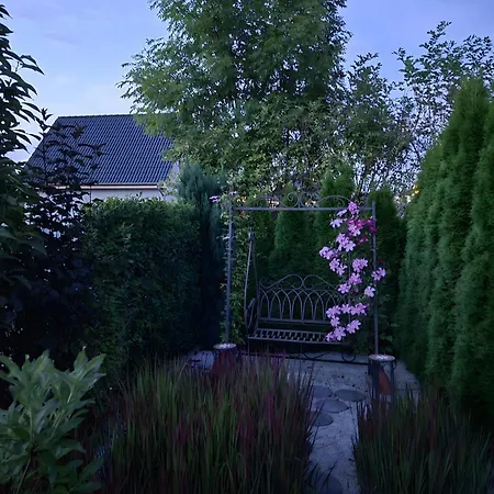 House Eifelglueck بيت ضيافة 3*