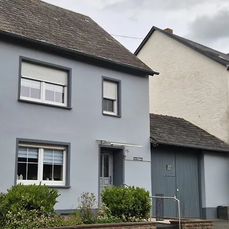 بيت ضيافة House Eifelglueck